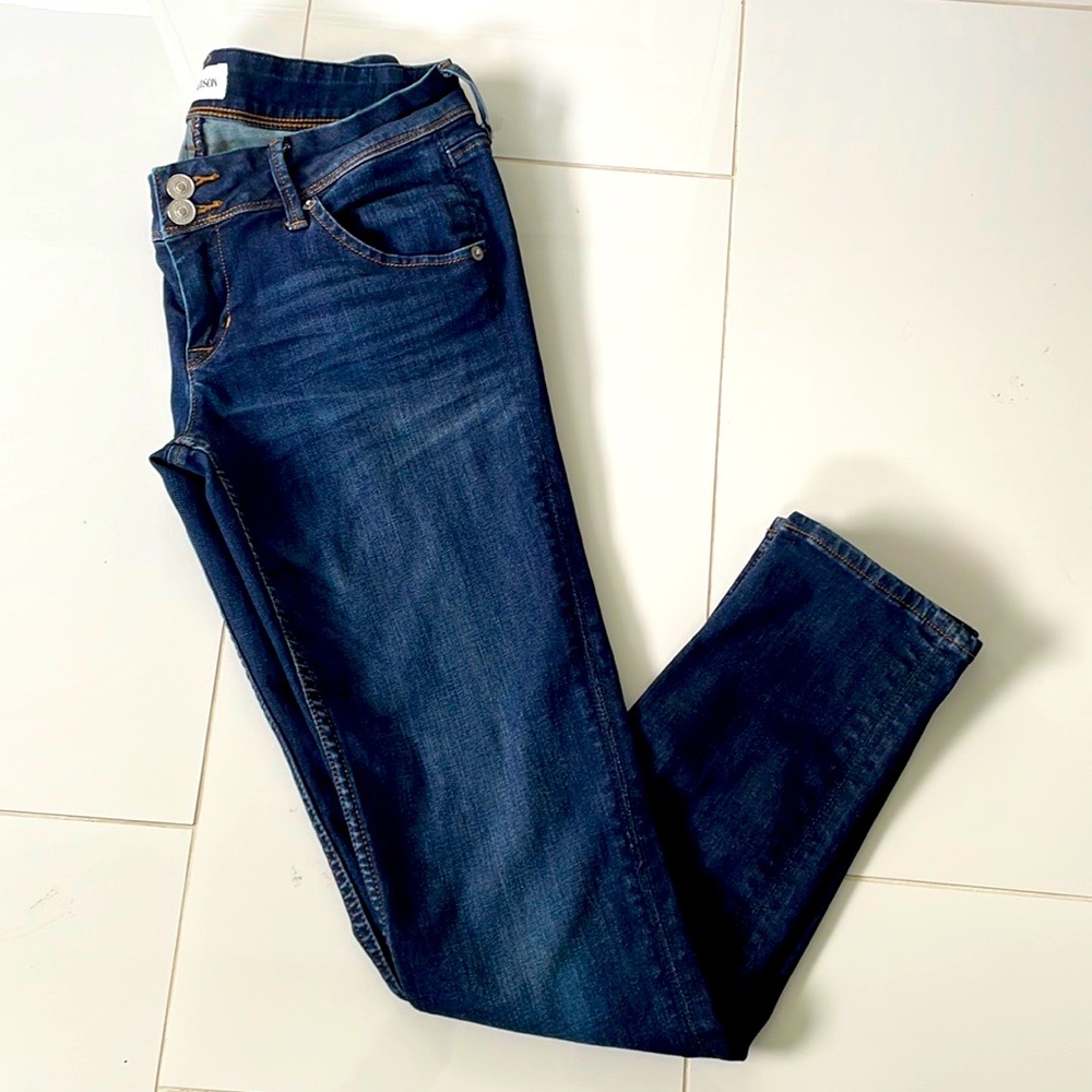 Hudson mid rise Collin dark denim jeans. Size 26
